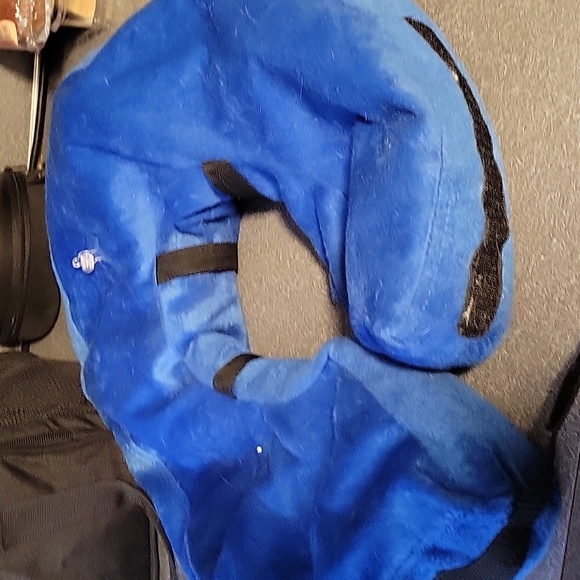 Inflatable e collar. - Picture 2 of 2